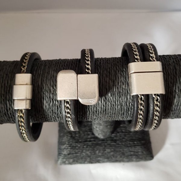 Cuir R&eacute;galiz Noir de 10 mm avec cha&icirc;ne Argent par 20 cm