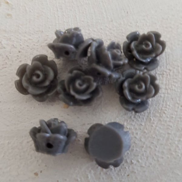 Fleur Synth&eacute;tique 09 mm N&deg;01-06 Gris fonc&eacute;