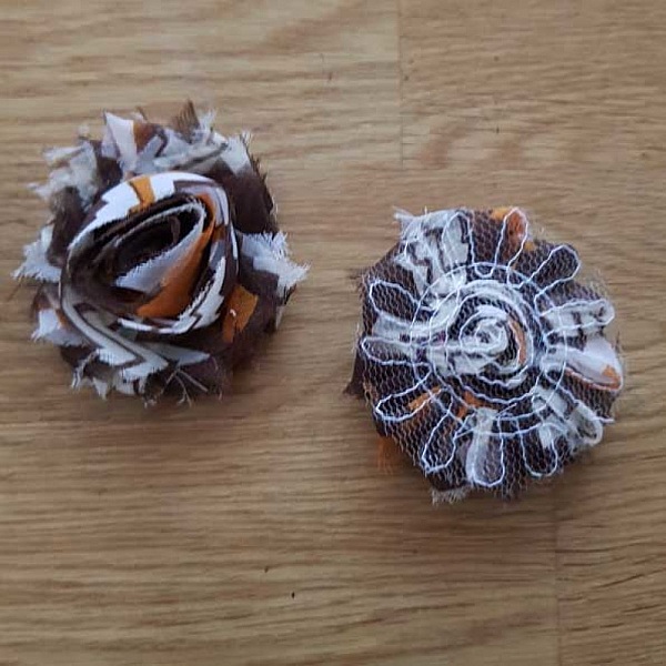 Fleur Tissus effiloch&eacute;e Fantaisie N&deg;37