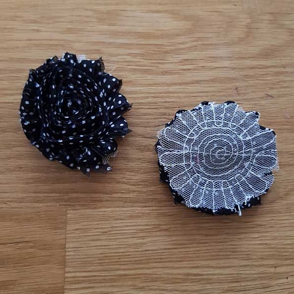 Fleur Tissus effiloch&eacute;e Fantaisie N&deg;38