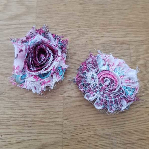 Fleur Tissus effiloch&eacute;e Fantaisie N&deg;61