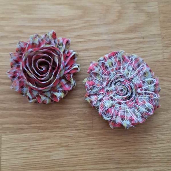 Fleur Tissus effiloch&eacute;e Fantaisie N&deg;07