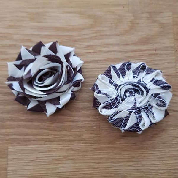 Fleur Tissus effiloch&eacute;e Fantaisie N&deg;09