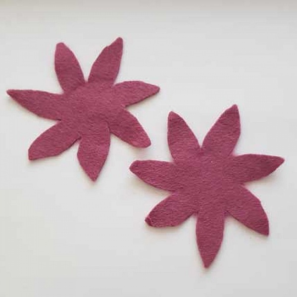 Jolie petite fleur en Feutrine 80 mm N&deg;20-01 x 2 pi&egrave;ces