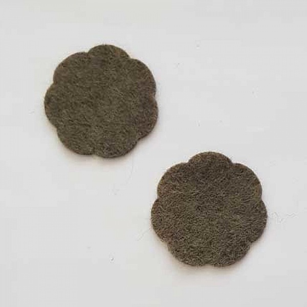 Jolie petite fleur en Feutrine 36 mm N&deg;22-12 x 2 pi&egrave;ces