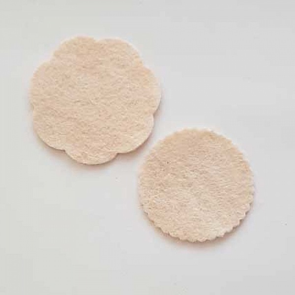 Jolie petite fleur en Feutrine 45 mm et 50 mm N&deg;19-06 x 2 pi&egrave;ces