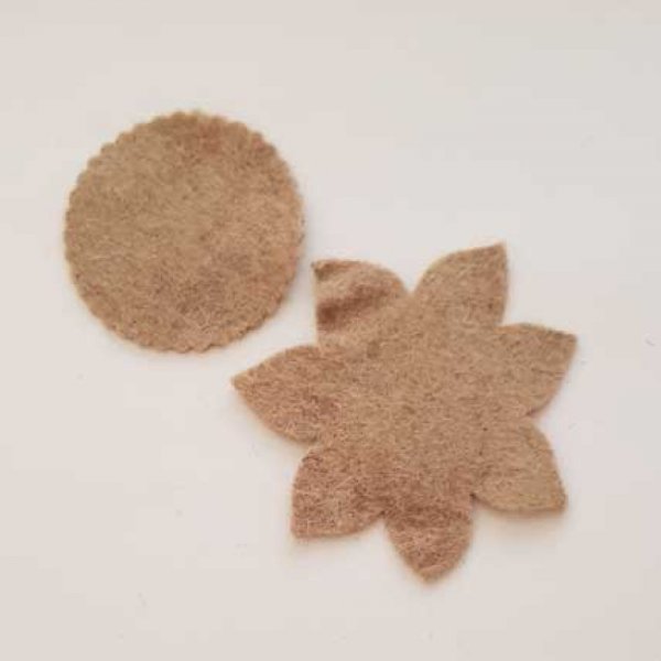 Jolie petite fleur en Feutrine 45 mm et 60 mm N&deg;14-05 x 2 pi&egrave;ces