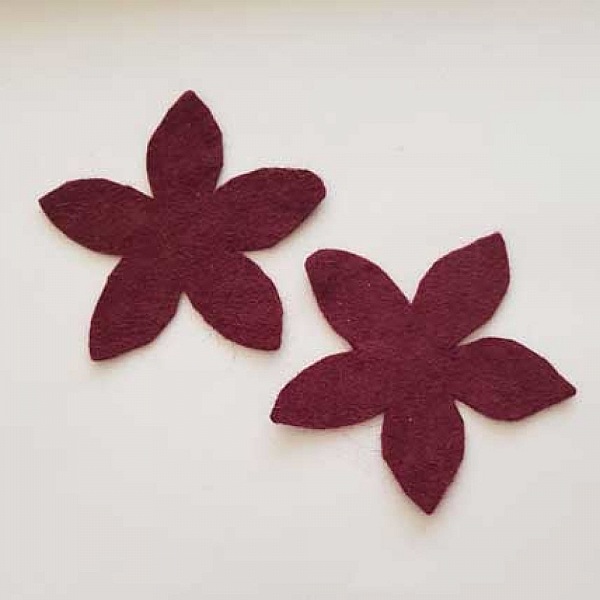 Jolie petite fleur en Feutrine 80 mm N&deg;18-02 x 2 pi&egrave;ces