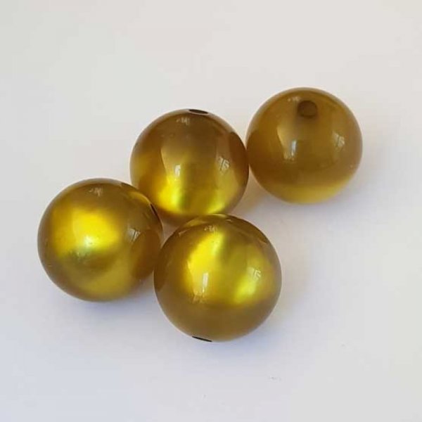 Perle ronde plastique brillante vert 16 mm N&deg;001