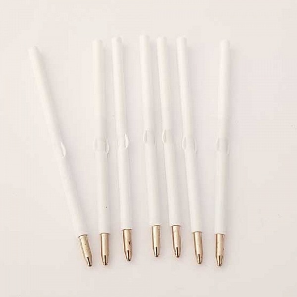 Stylo &agrave; d&eacute;corer de perles tube vide &agrave; customiser dor&eacute; noir x 1 pi&egrave;ce