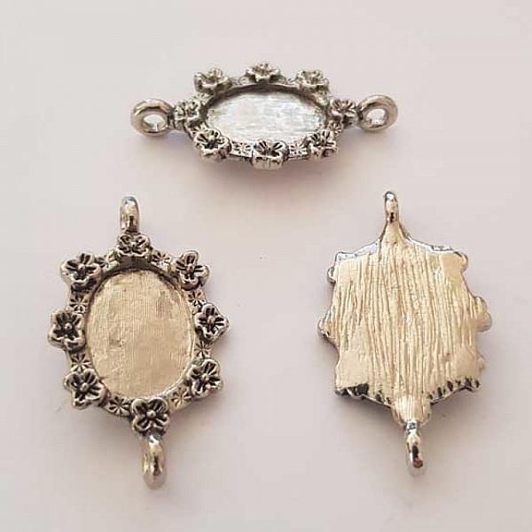 Support cabochon Ovale de 11 X 15 mm Argent N&deg;01