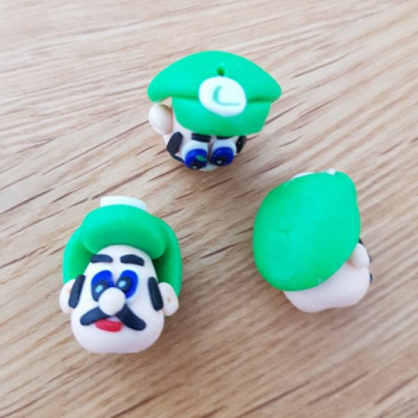 T&ecirc;te Polym&egrave;re N&deg;10