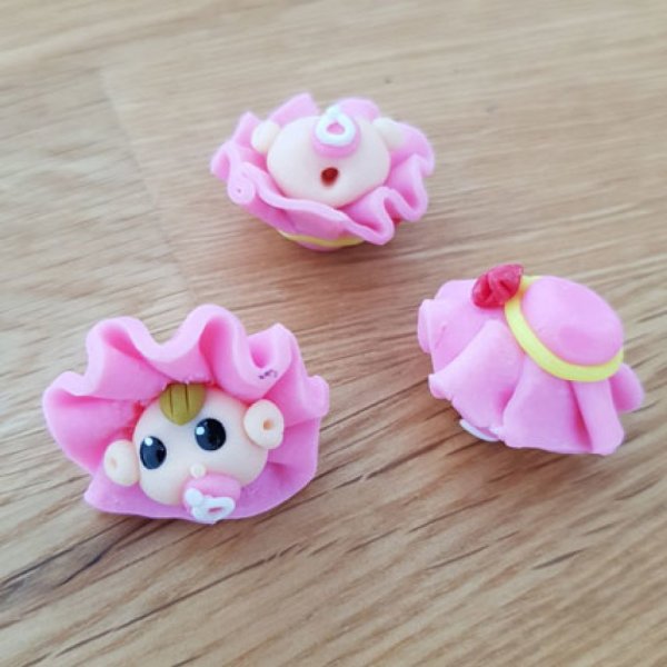 T&ecirc;te polym&egrave;re N&deg;13