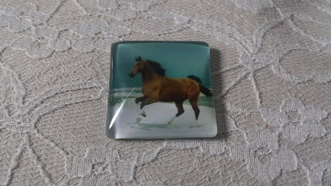 cabochon carr&eacute; en verre 30mm 019 