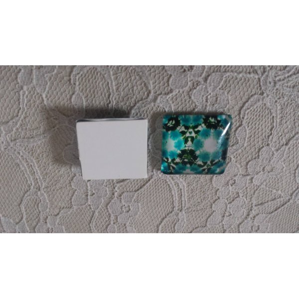 cabochon carr&eacute; en verre 25mm 047 