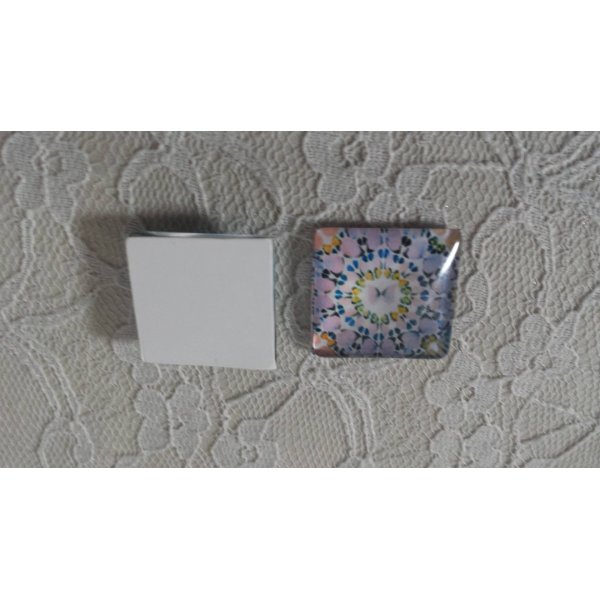 cabochon carr&eacute; en verre 25mm 042 