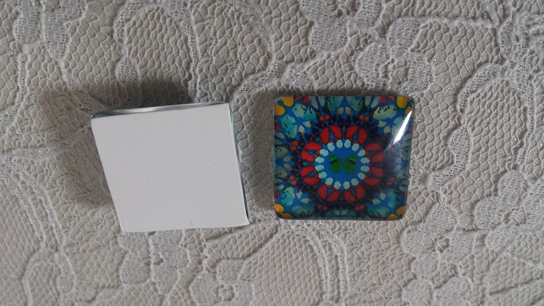 cabochon carr&eacute; en verre 25mm 037 