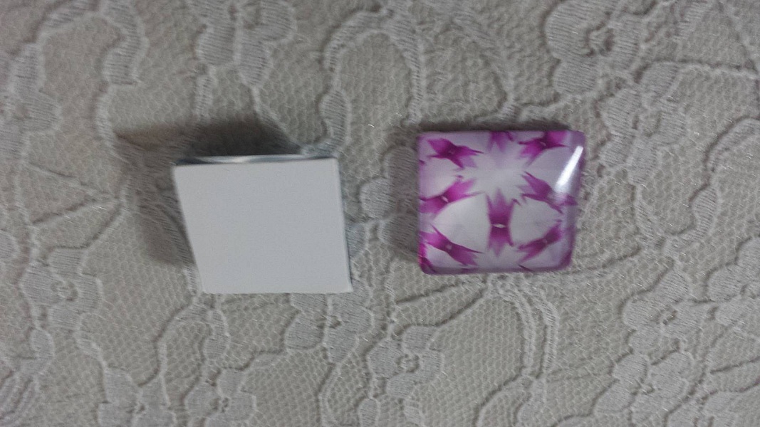 cabochon carr&eacute; en verre 25mm 015 