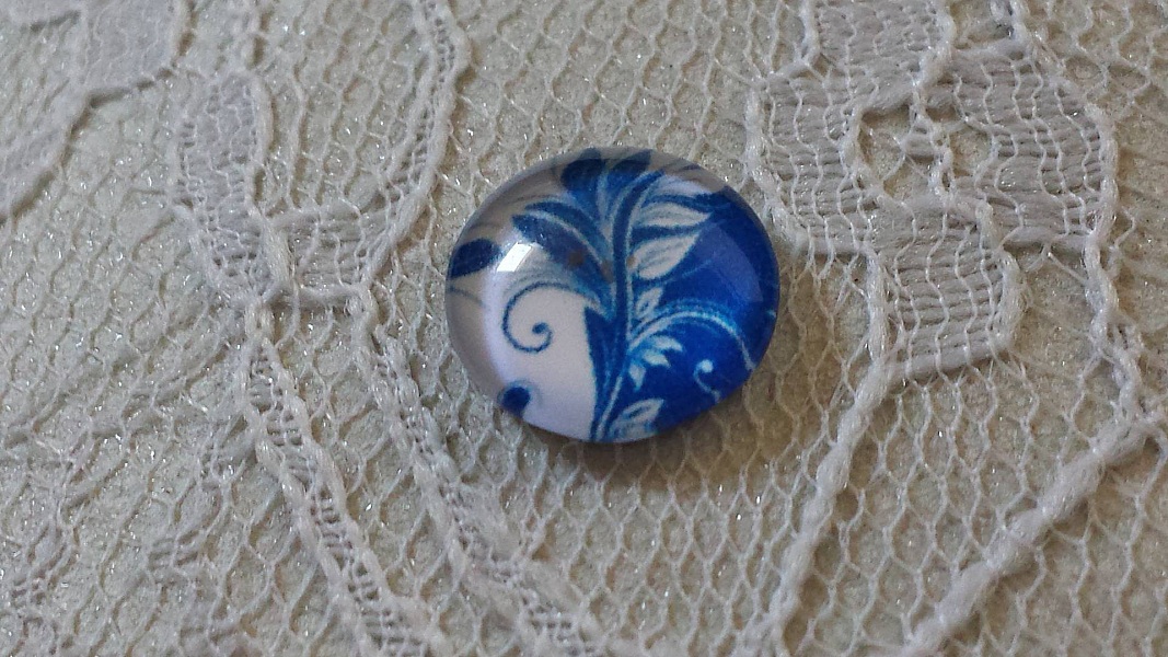 cabochon rond en verre 12mm fleur bleu 033 