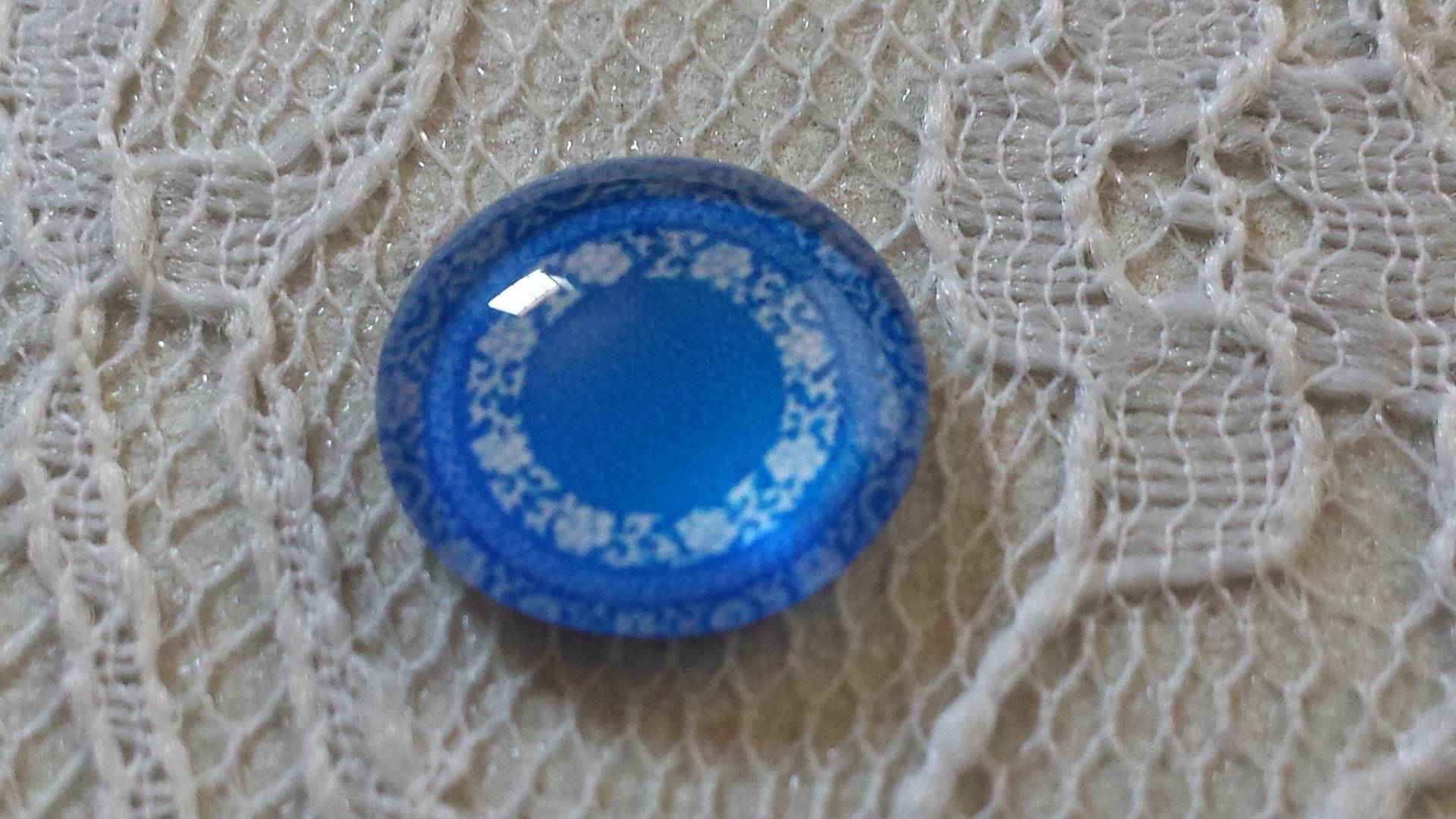 cabochon rond en verre 12mm fleur bleu 027 