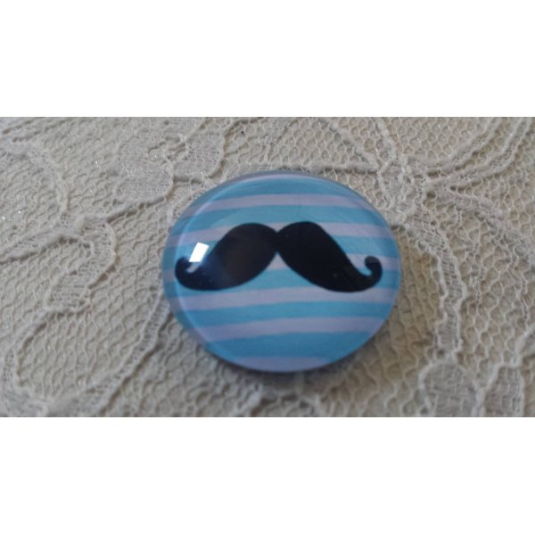 cabochon rond en verre 25mm moustache 036 
