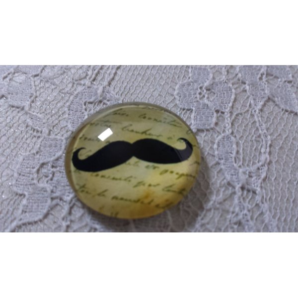 cabochon rond en verre 25mm moustache 020 