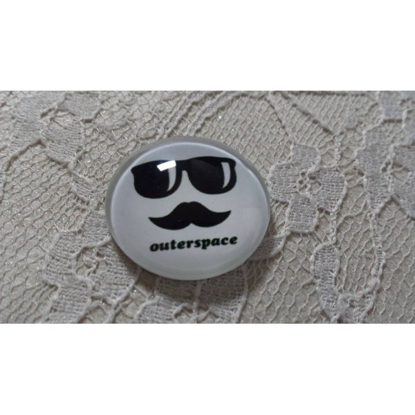 cabochon rond en verre 25mm moustache 013 