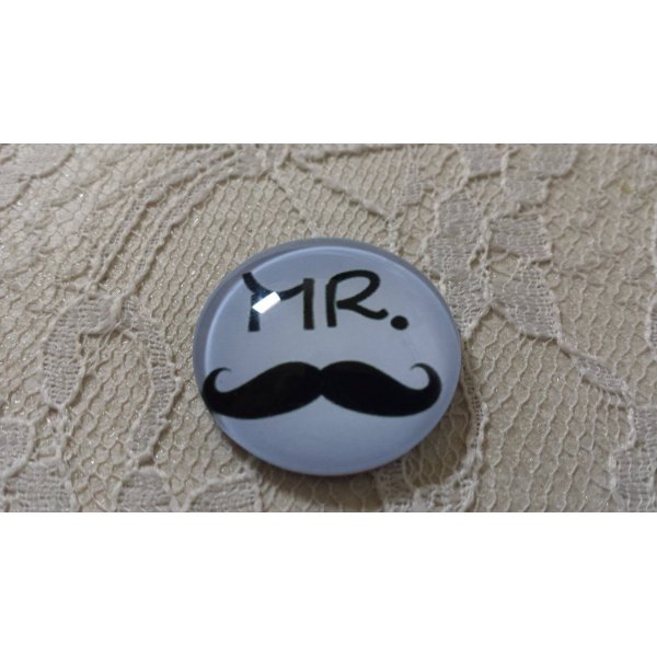 cabochon rond en verre 25mm moustache 004 