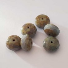 Perle fantaisie facetté céramique mauve 16 mm