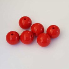 Perle ronde en plastique rouge 16 mm