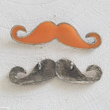 Breloque pendentif Moustache N°13 Orange