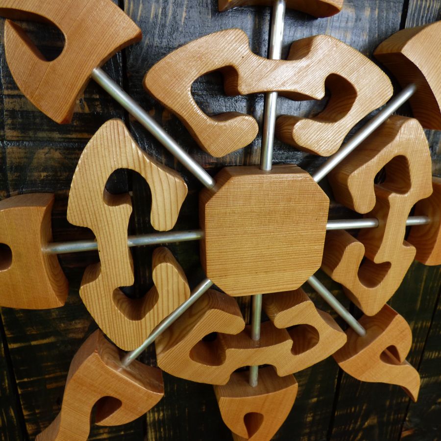 "Soleil de mélèze" cadre décoratif en bois
