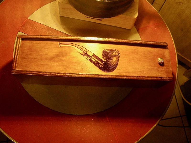 Boite &agrave; pipe vintage avec sa pipe