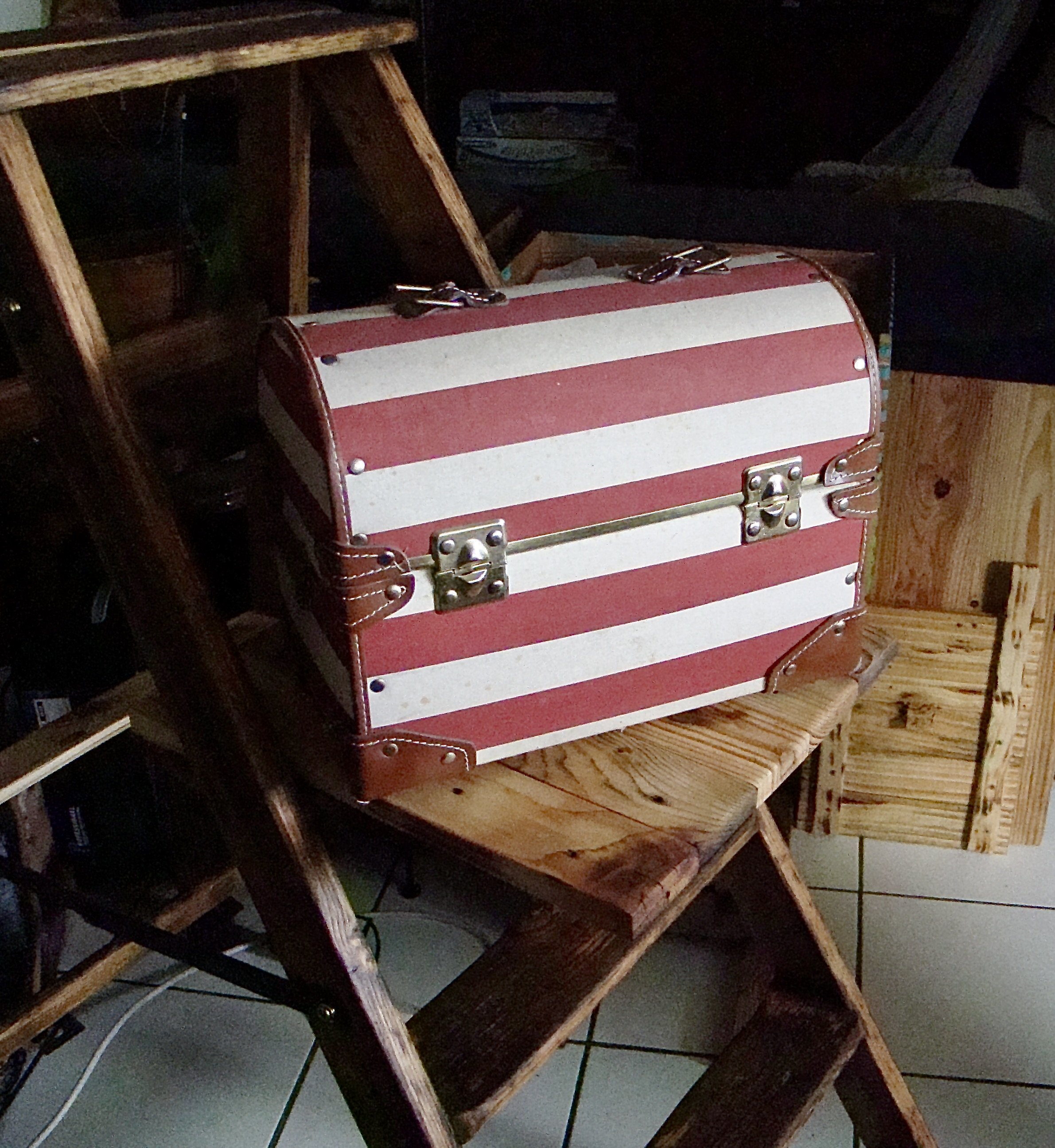 Coffre Magique Lumineux d&eacute;co 