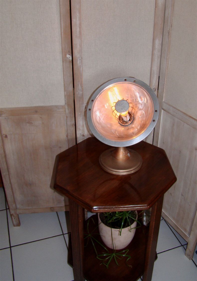 Lampe ancien chauffage CALORS 