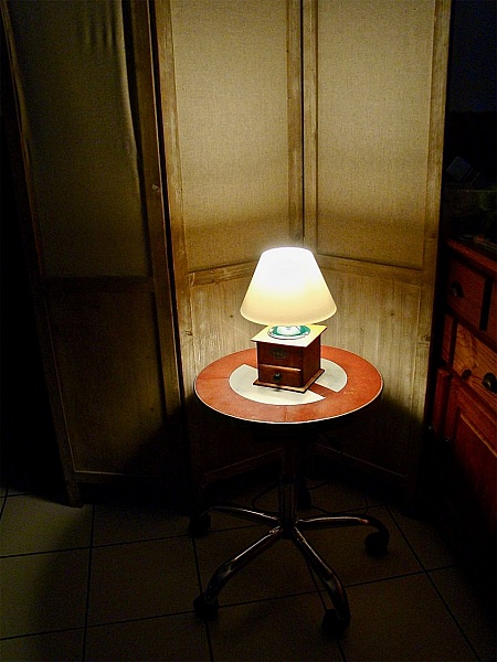 Lampe ancien moulin &agrave; caf&eacute; vert