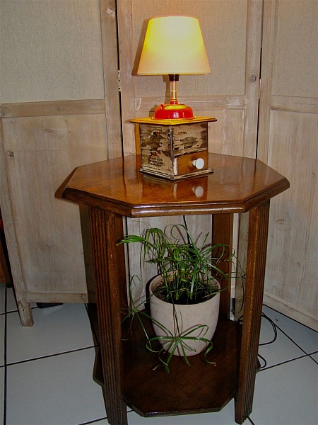 Lampe ancien moulin &agrave; caf&eacute; rouge 