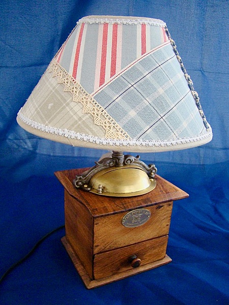 Lampe Moulin &agrave; caf&eacute; champ&ecirc;tre