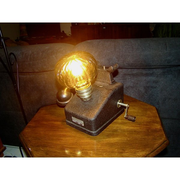 Lampe téléphone rétro steampunk