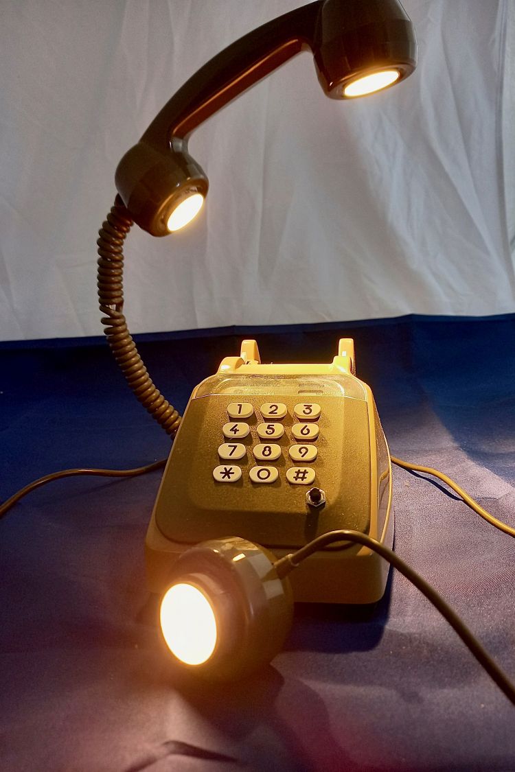 lampe téléphone style 80' et sa baladeuse !