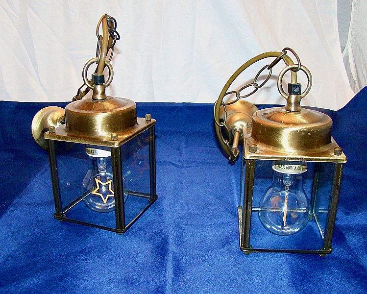 Petites lanterne &agrave; suspendre en cuivre