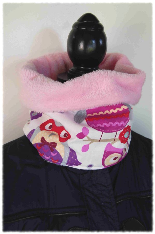 Echarpe de cou fermée en polaire rose à poils longs et coton motifs hiboux 