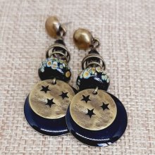 boucles d'oreilles chic avec perles noires et sequin étoiles de couleur bronze très orginales