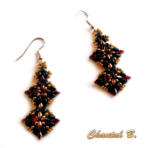 boucles d'oreilles soir&eacute;e perles verre noires rouge et or