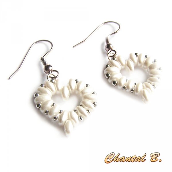 boucles d'oreilles st valentin mariage coeur perles nacr&eacute;es et or soir&eacute;e plaqu&eacute; or