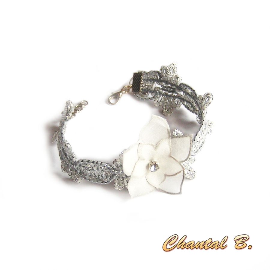 Bracelet guipure argent et sa fleur soie blanche peinte personnalisable en bandeau cheveux