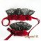 Bracelets dentelle noire et argent fourrure et guipure sequins rouge