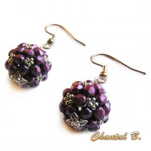 boucles d'oreilles perles bohême facettes violet prune et argent