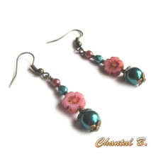 boucles d'oreilles fleur perle de bohème rose perle émeraude et bronze