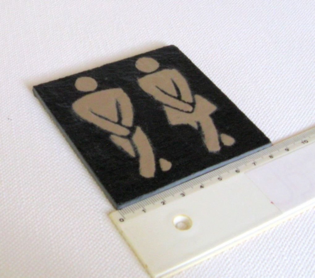 Plaque de Porte pour Toilette en Ardoise Emaillée Beige, a Poser sans Trou, Création Originale